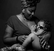 There is no reason to stop breastfeeding your baby during Covid-19!