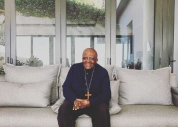 Lala ngoxolo Archbishop Desmond Mpilo Tutu!