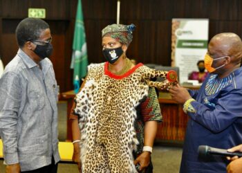 HER MAJESTY NKOSIKAZI NOMANDLA DOROTHY MHLAULI THE CHAIRPERSONSHIP OF THE NATIONAL HOUSE OF TRADITIONAL LEADERS ! 