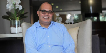 Consumers are urged to ensure they are charged the correct VAT rate of 15% – SARS Commissioner Edward Kieswetter!