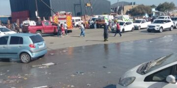 Accident on South Africa Drive in Cosmo City – Scholar Transport vehicle involved!